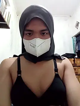 HawaWhisper online show from 12-16-25, 04:12