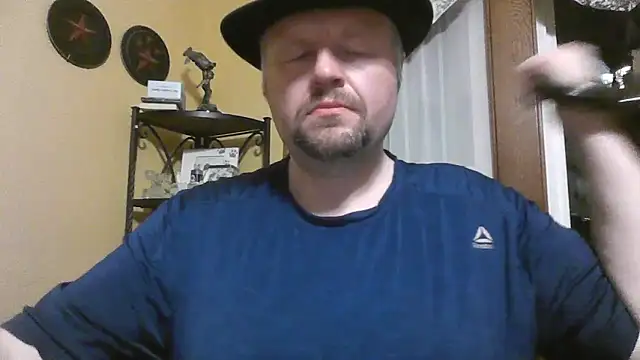 Snapshot of TheOneDonShaun chatting on 11-20-25, 07:19 TheOneDonShaun online show from 11-20-25, 07:19