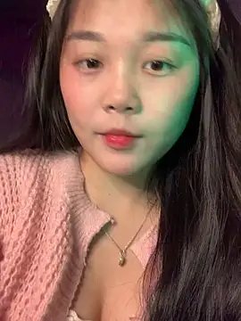 Snapshot of Baa-bee22 chatting on 02-01-26, 06:12 Baa-bee22 online show from 02-01-26, 06:12