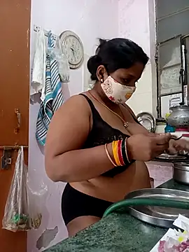 CUTE-LOVE-SWEETS online show from 04-13-26, 03:50