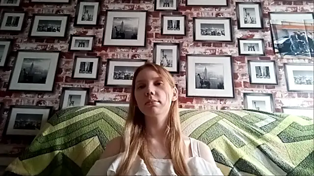 EvieBaggette online show from 08-09-26, 07:24