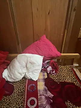 Hot-Today online show from 12-04-25, 01:42