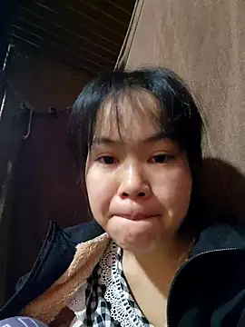 Xiu-L online show from 11-23-25, 02:11