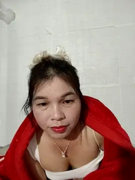 Snapshot of Cover-baa chatting on 11-26-25, 01:45 Cover-baa online show from 11-26-25, 01:45