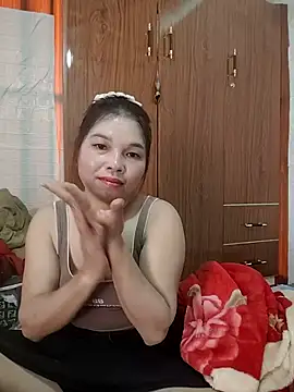 Snapshot of Cover-baa chatting on 12-02-25, 07:03 Cover-baa online show from 12-02-25, 07:03