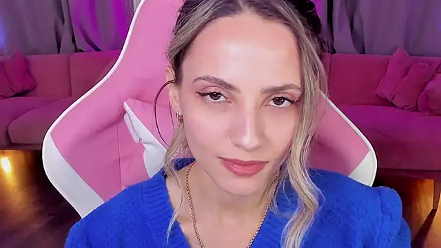 Snapshot of amelia_meili chatting on 11-24-25, 01:00 amelia meili online show from 11-24-25, 01:00