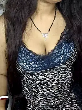 Snapshot of Bangla_Raani chatting on 04-13-26, 07:36 Bangla Raani online show from 04-13-26, 07:36