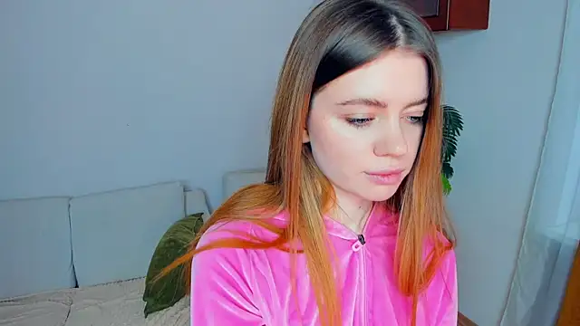 AngelesBenitz online show from 12-14-25, 07:47