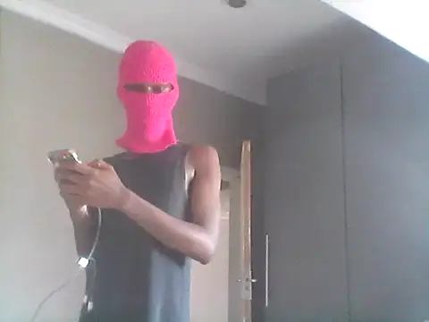 Snapshot of Vlazarus chatting on 02-20-26, 08:16 Vlazarus online show from 02-20-26, 08:16