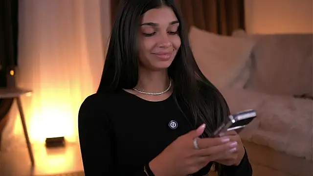 Snapshot of LuvCaprice chatting on 07-22-26, 04:32 LuvCaprice online show from 07-22-26, 04:32