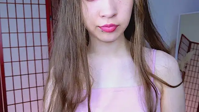 SilentLily online show from 12-19-25, 09:00