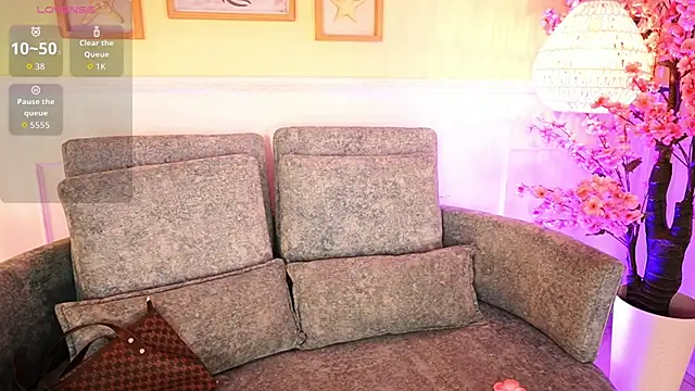 MeganLowell online show from 04-11-26, 07:07