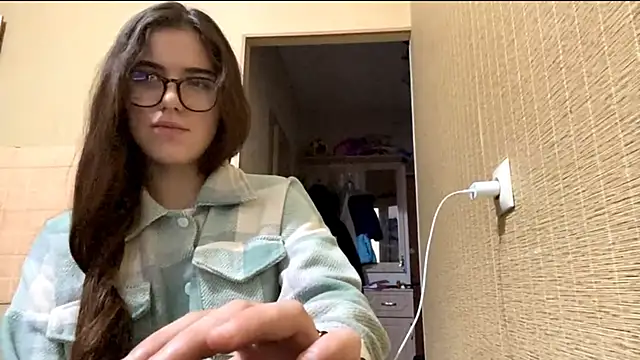 macanmercedes online show from 11-29-25, 10:18