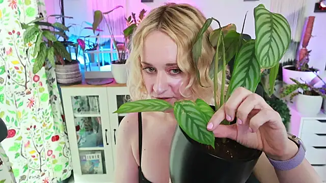 xzoeyryanx online show from 05-17-26, 06:26