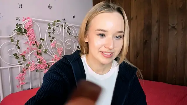 KristleKirst online show from 11-20-25, 01:11