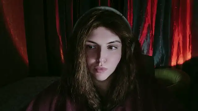 DaraSecret online show from 11-23-25, 04:18