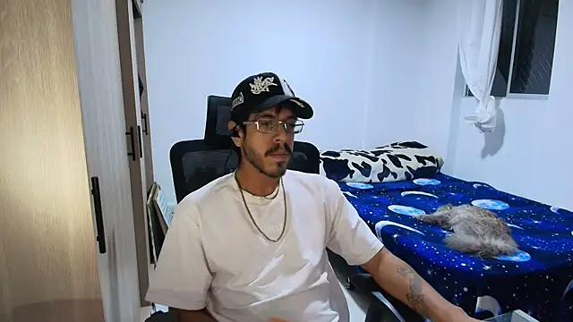 naitt  online show from 11-26-25, 04:24