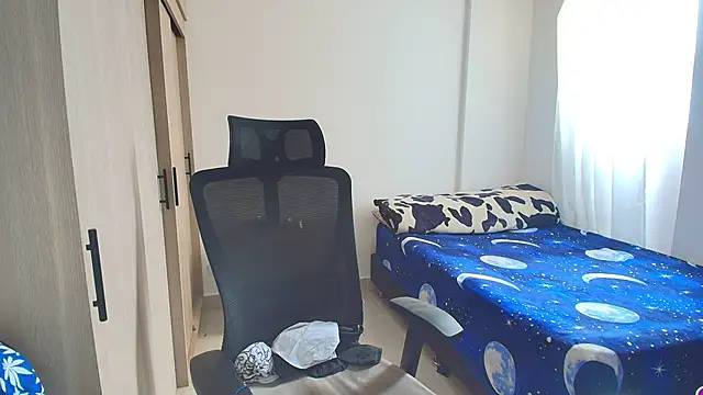 naitt  online show from 11-28-25, 01:47