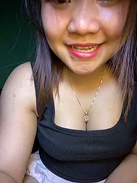 Snapshot of Sunset-yll chatting on 02-27-26, 10:48 Sunset-yll online show from 02-27-26, 10:48