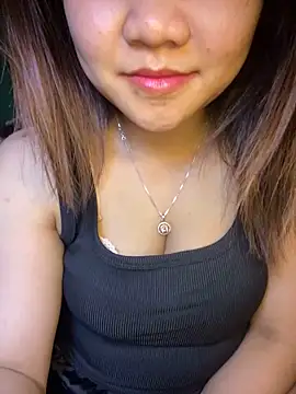 Snapshot of Sunset-yll chatting on 03-03-26, 09:42 Sunset-yll online show from 03-03-26, 09:42