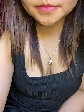 Snapshot of Sunset-yll chatting on 03-05-26, 10:17 Sunset-yll online show from 03-05-26, 10:17