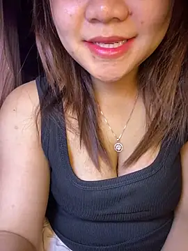 Snapshot of Sunset-yll chatting on 03-13-26, 06:25 Sunset-yll online show from 03-13-26, 06:25