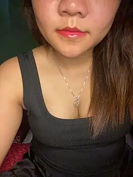 Snapshot of Sunset-yll chatting on 03-29-26, 06:57 Sunset-yll online show from 03-29-26, 06:57