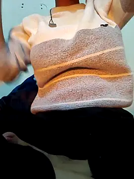 Snapshot of Only_Lali chatting on 01-10-26, 02:02 Only Lali online show from 01-10-26, 02:02