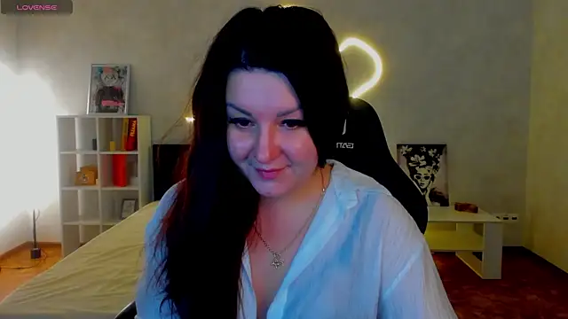 still  her online show from 11-27-25, 01:07