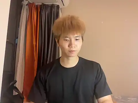 Snapshot of Juhone chatting on 03-23-26, 02:43 Juhone online show from 03-23-26, 02:43