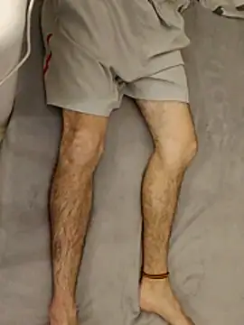 Snapshot of LariBodyMagic chatting on 11-21-25, 11:25 LariBodyMagic online show from 11-21-25, 11:25