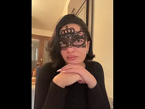 Pineapple online show from 11-25-25, 11:54