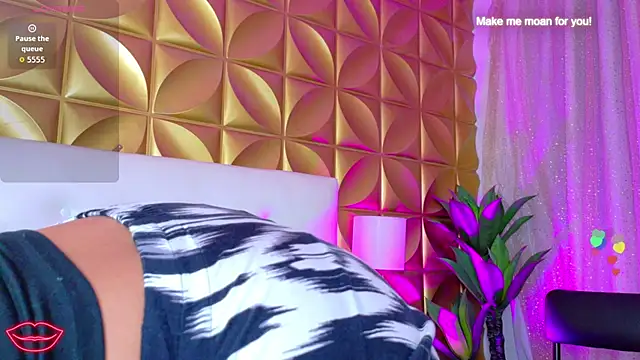 Amanda Mooree online show from 03-31-26, 04:02