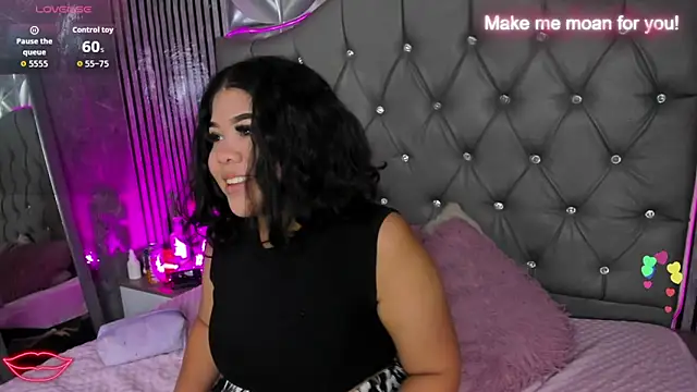 Amanda Mooree online show from 05-22-26, 03:46