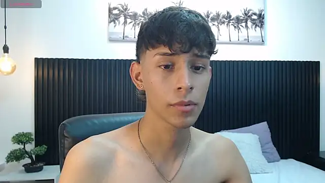 Snapshot of DraxBlade09 chatting on 11-20-25, 08:30 DraxBlade09 online show from 11-20-25, 08:30