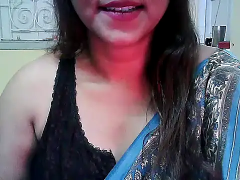 Snapshot of Tanu_Bengali chatting on 12-15-25, 11:03 Tanu Bengali online show from 12-15-25, 11:03