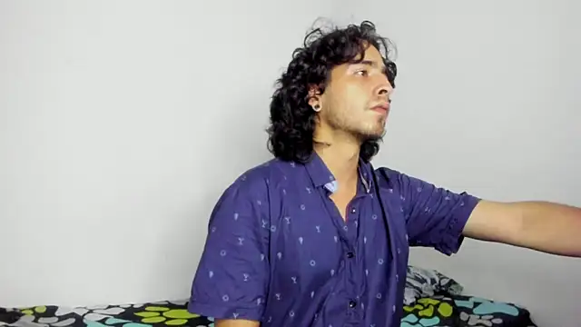 Snapshot of Jave_rave chatting on 12-05-25, 04:10 Jave rave online show from 12-05-25, 04:10