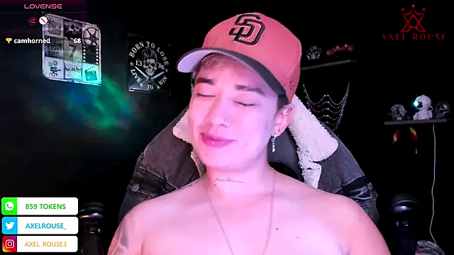 Snapshot of AxelRouse3 chatting on 11-20-25, 03:07 AxelRouse3 online show from 11-20-25, 03:07
