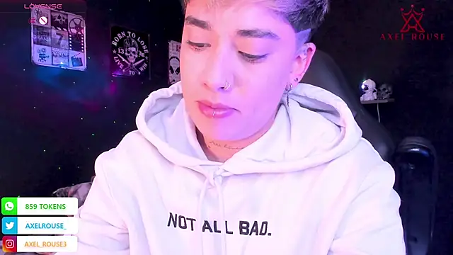 Snapshot of AxelRouse3 chatting on 11-28-25, 01:08 AxelRouse3 online show from 11-28-25, 01:08