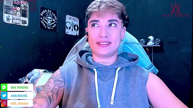 Snapshot of AxelRouse3 chatting on 12-16-25, 03:17 AxelRouse3 online show from 12-16-25, 03:17