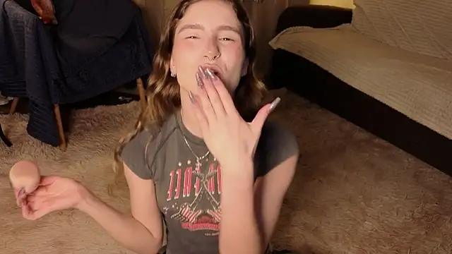 RozanneJordan online show from 04-21-26, 06:12