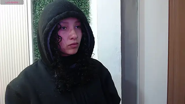 Snapshot of pettymoon1 chatting on 12-14-25, 11:48 pettymoon1 online show from 12-14-25, 11:48