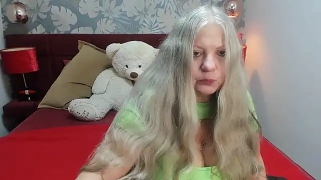 Snapshot of mariabelladonna chatting on 11-25-25, 09:04 mariabelladonna online show from 11-25-25, 09:04