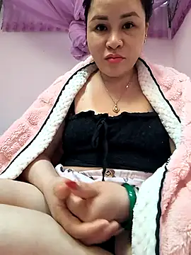 Snapshot of dis_princess chatting on 12-05-25, 10:35 dis princess online show from 12-05-25, 10:35