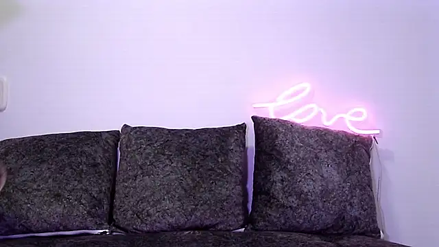 Snapshot of liam__blake chatting on 11-26-25, 03:40 liam blake online show from 11-26-25, 03:40