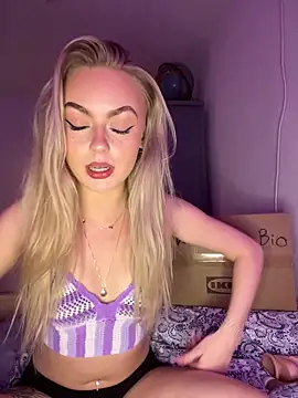 Snapshot of linafuntime chatting on 01-06-26, 08:12 linafuntime online show from 01-06-26, 08:12