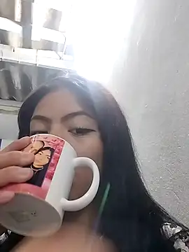 Juliana Vip online show from 11-22-25, 09:19