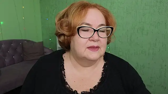 Nola Nektar online show from 11-21-25, 06:34