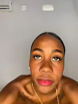 Snapshot of Onix_couple chatting on 12-05-25, 07:21 Onix couple online show from 12-05-25, 07:21