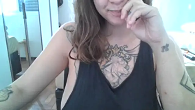 Snapshot of xxxluana chatting on 02-19-26, 02:46 xxxluana online show from 02-19-26, 02:46